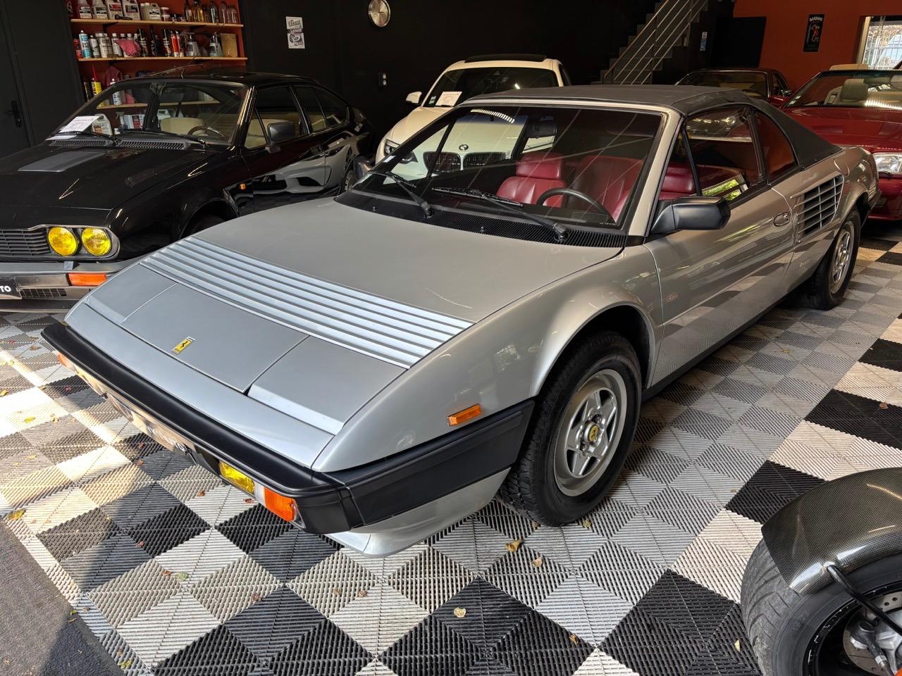 FERRARI Mondial Cab Quattrovalvole - 1985 LesAnciennes.com