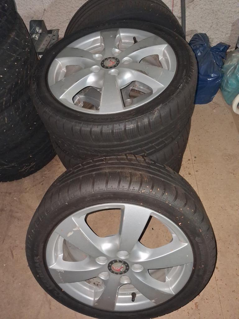 Jantes alliage plus pneus LesAnciennes.com