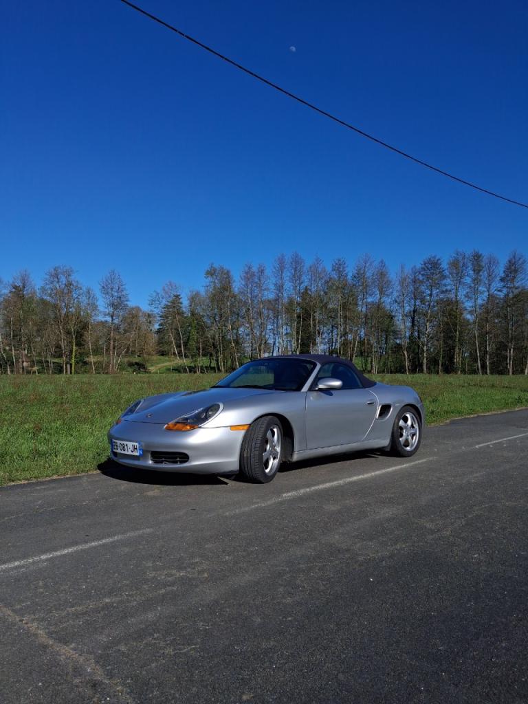 PORSCHE Boxster 2.7l - 2001 LesAnciennes.com