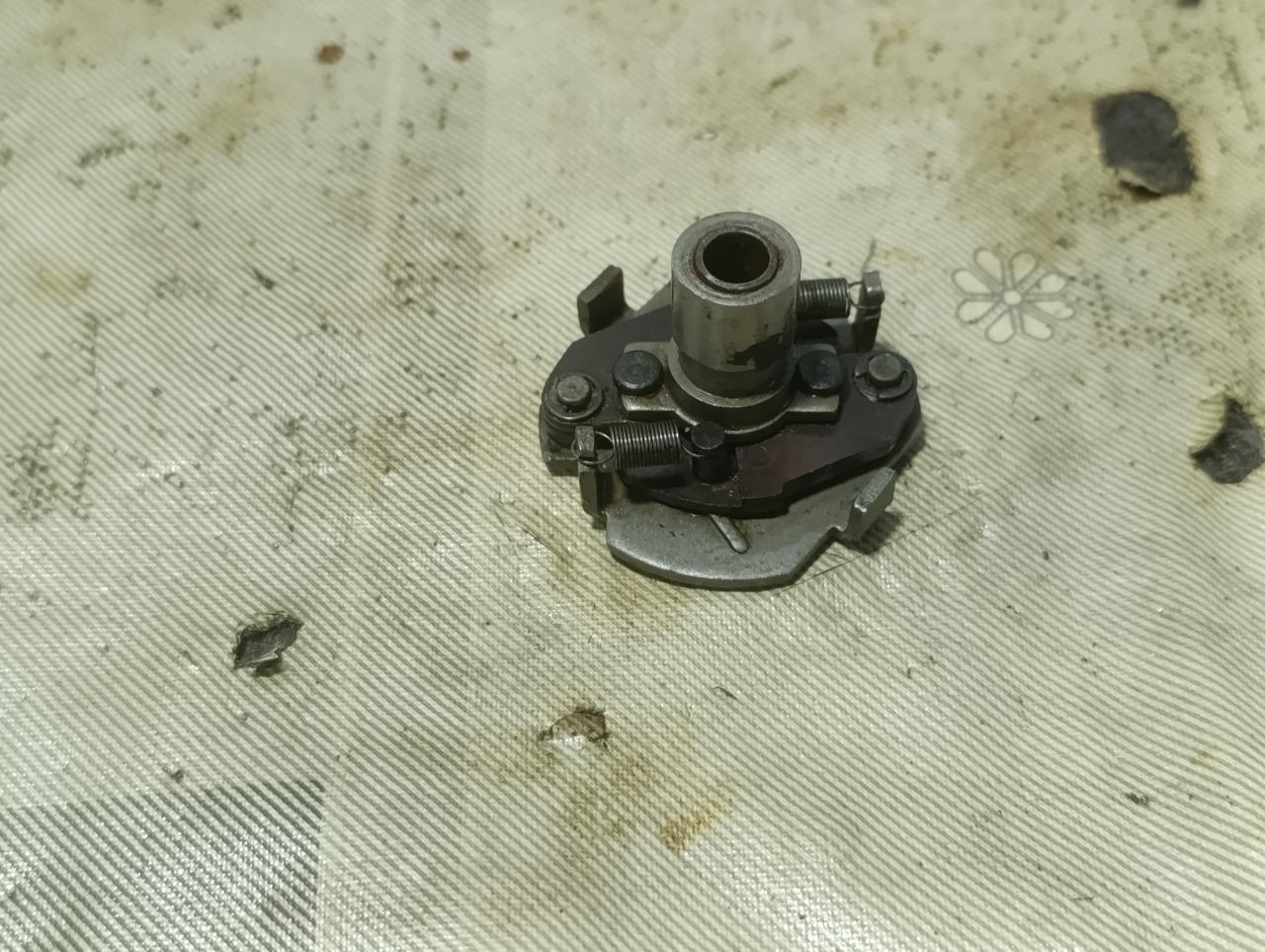 Avance automatique Ducati 125 160 175 200 250 350 LesAnciennes.com