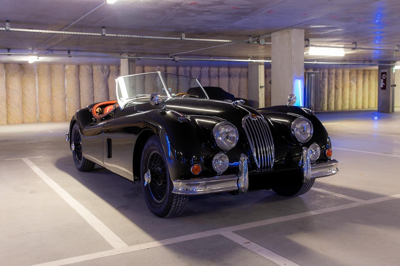 JAGUAR XK140 OTS - 1955 LesAnciennes.com