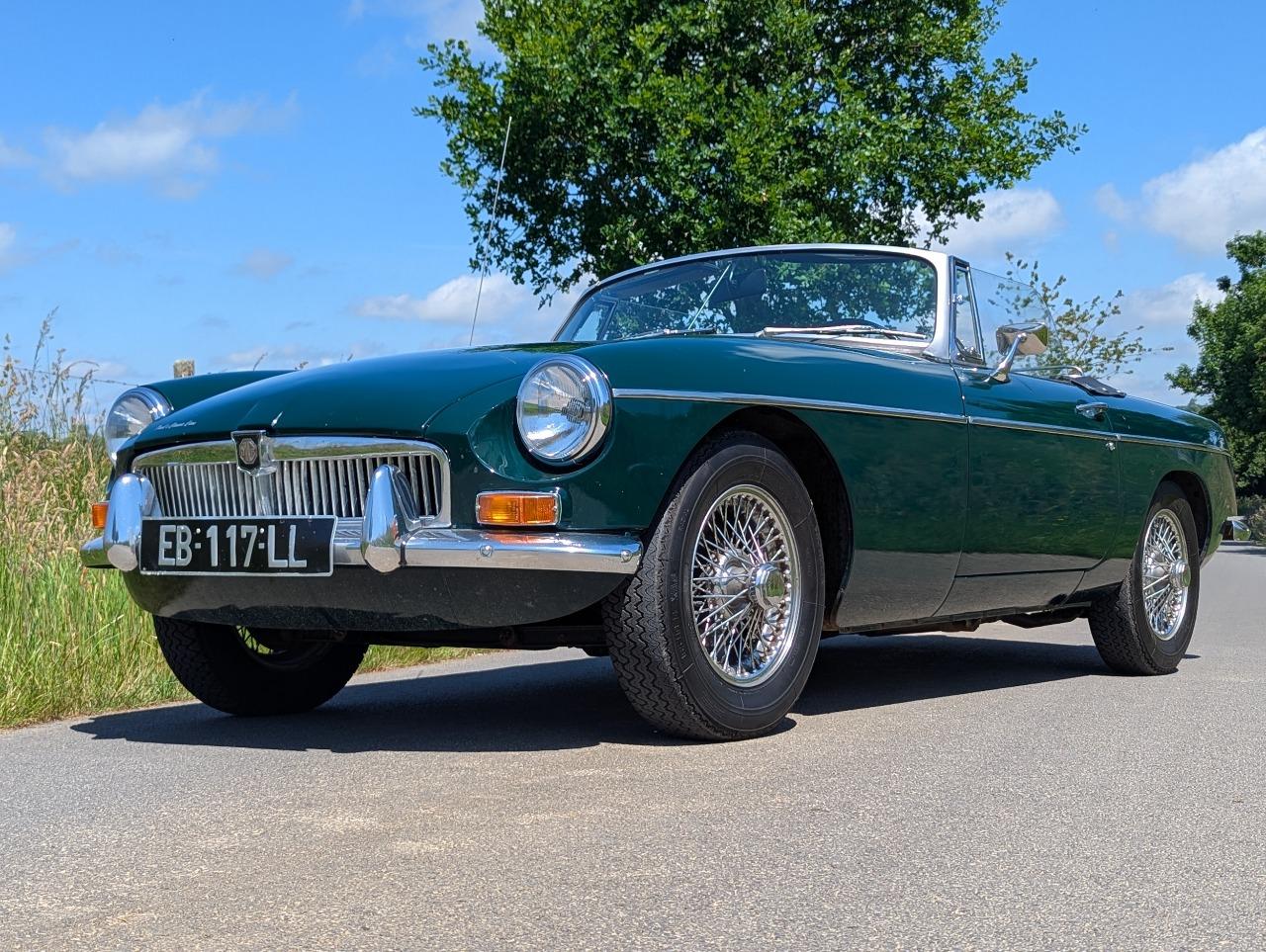 MG MGB - 1968 LesAnciennes.com