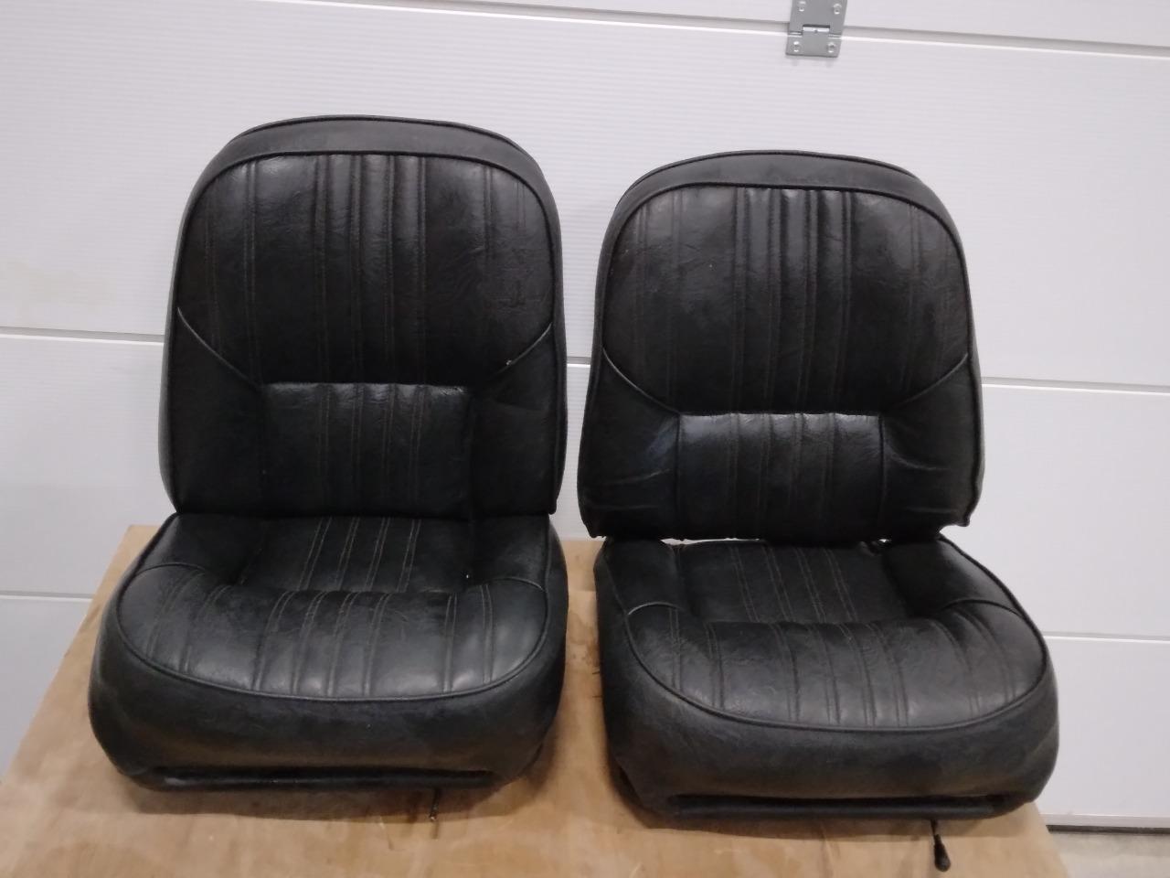 Sièges ALPINE RENAULT A110 LesAnciennes.com