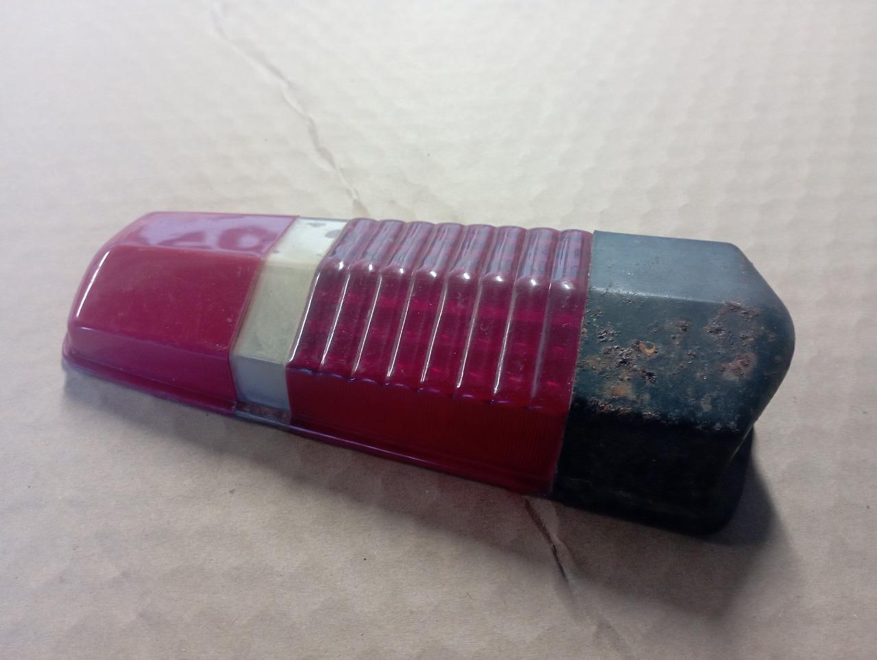 Cabochon CITROEN DS LesAnciennes.com