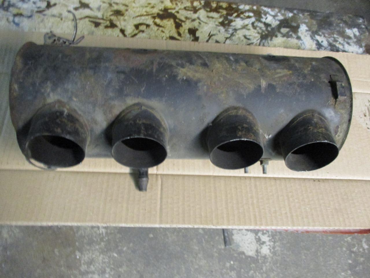 Boitier filtre BMW 2000 LesAnciennes.com