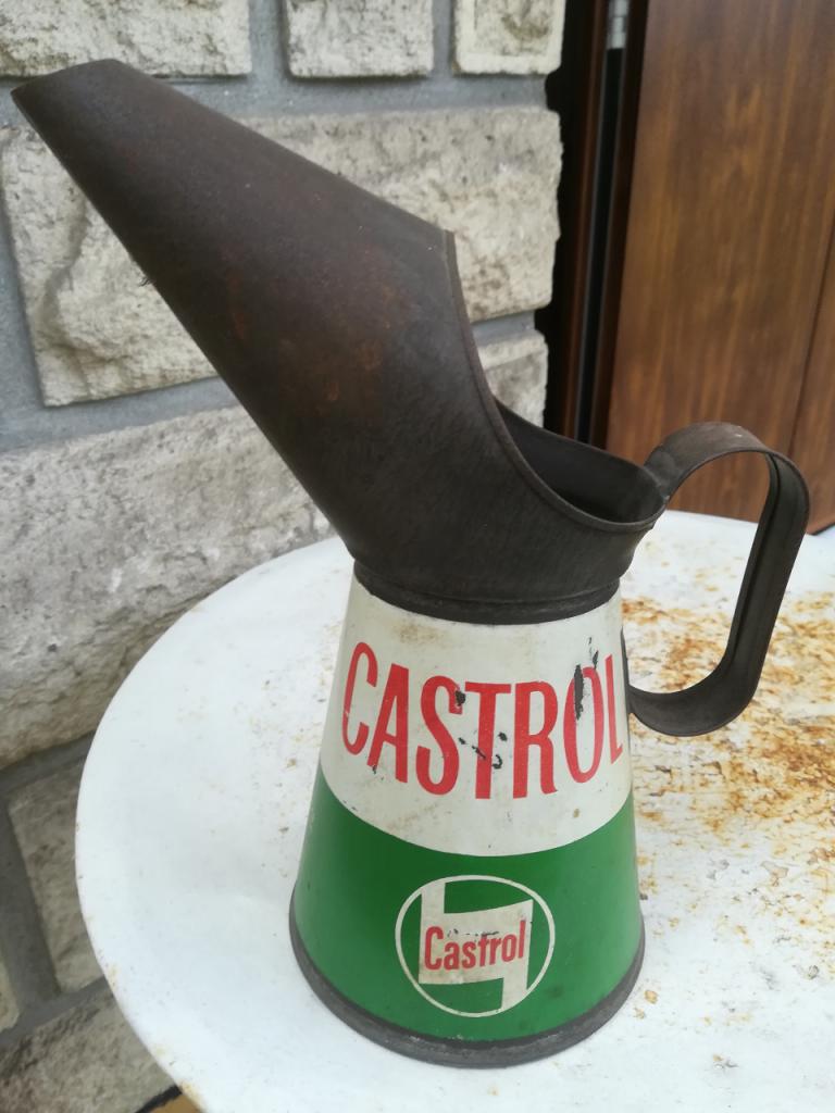 Broc a huile CASTROL LesAnciennes.com