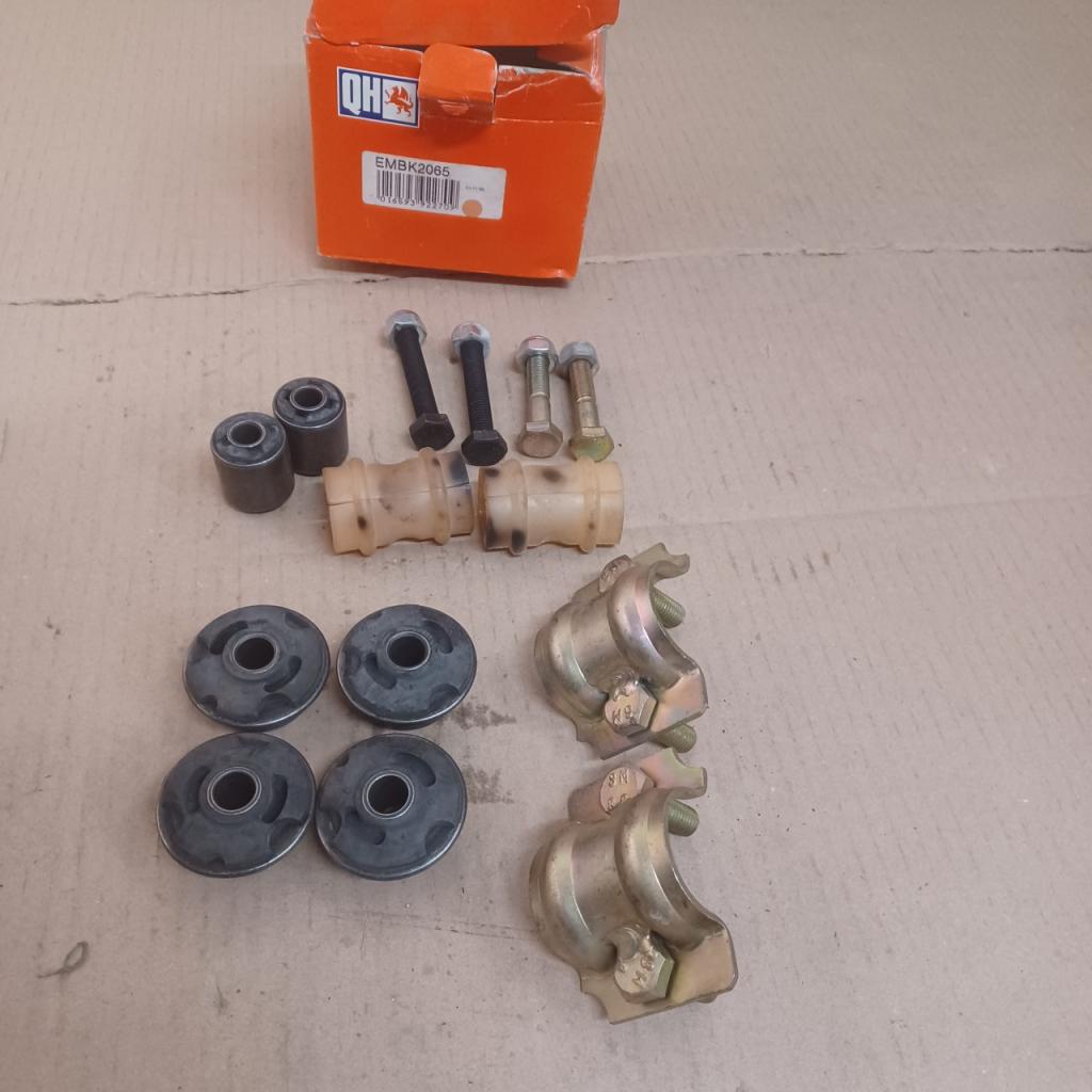 Kit remise en état barre stabilisatrice Peugeot 20 LesAnciennes.com