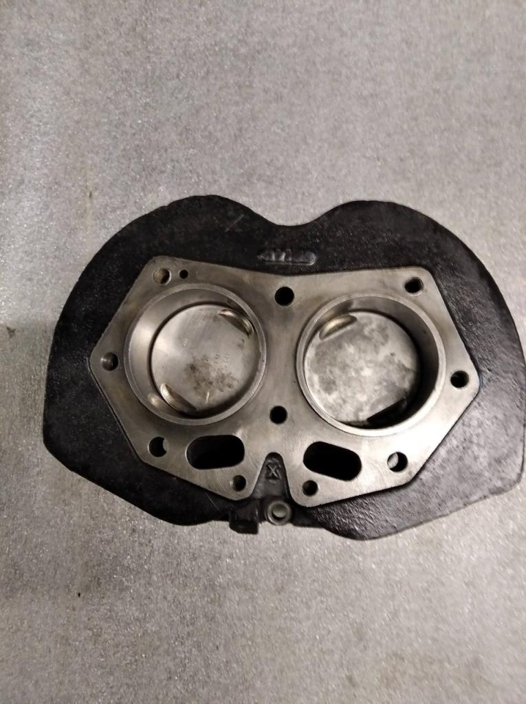 Bloc cylindre NORTON Dominator LesAnciennes.com