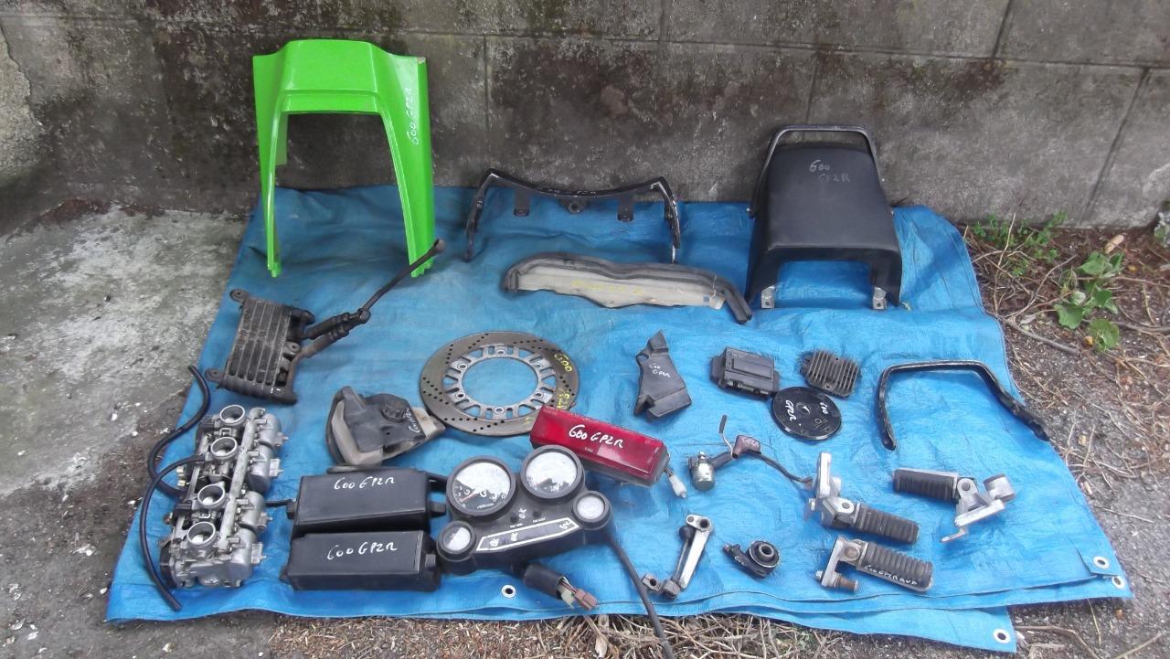 Pièces KAWASAKI 600 gpzrt 600 gpzr LesAnciennes.com