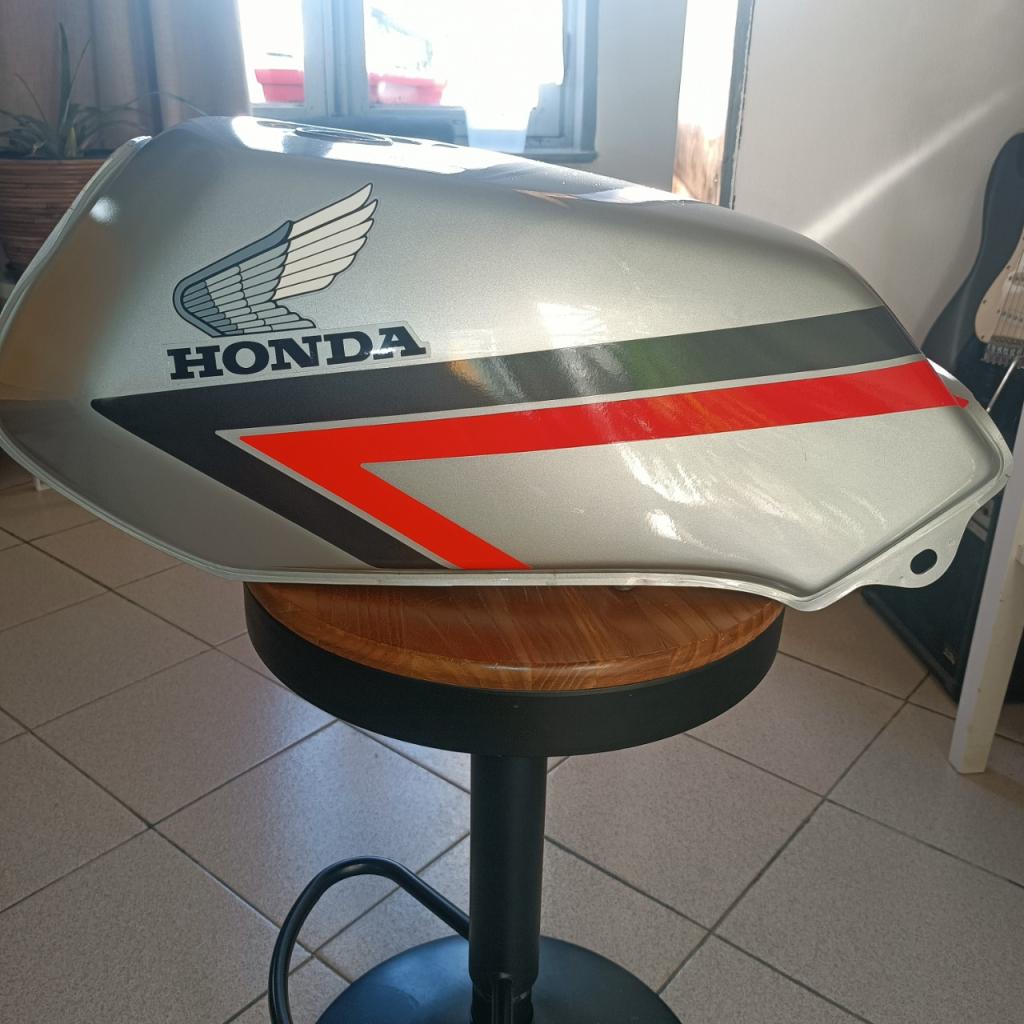 Réservoir HONDA CB 125 Twin LesAnciennes.com