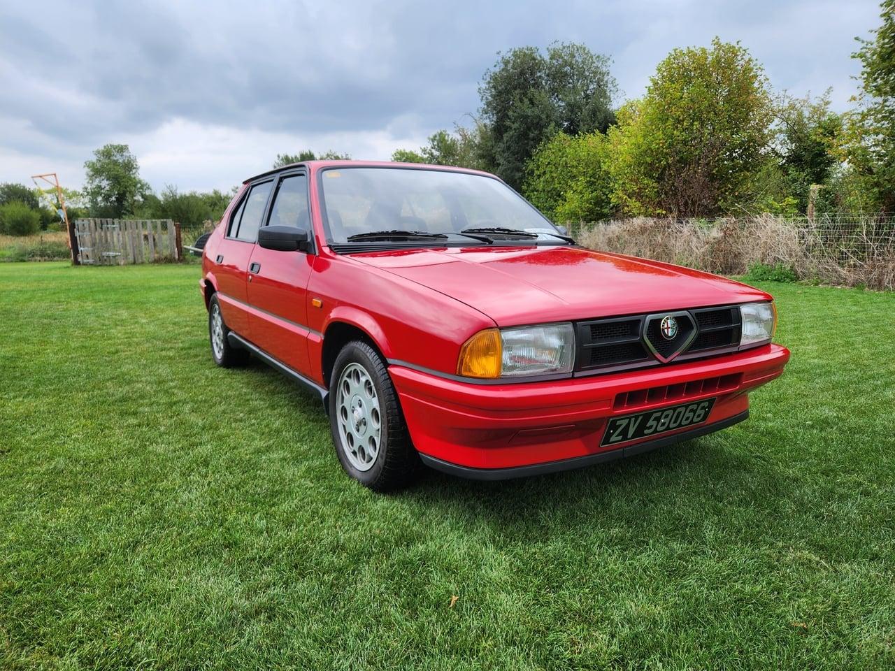 1986 Alfa Romeo 33 Cloverleaf LesAnciennes.com