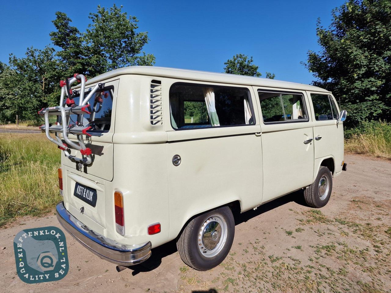 Volkswagen Combi T2B - Balade Rétro Bourgogne