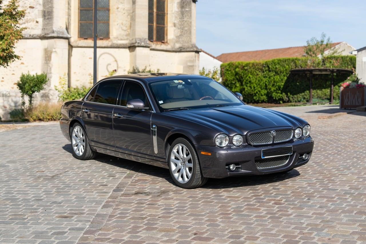 2009 Jaguar XJ6 2.7L TDVi Sovereign LWB X358 LesAnciennes.com