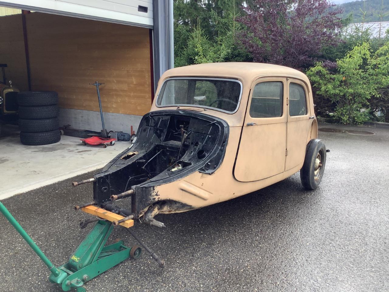 CITROEN Traction 11 BL - 1956 LesAnciennes.com