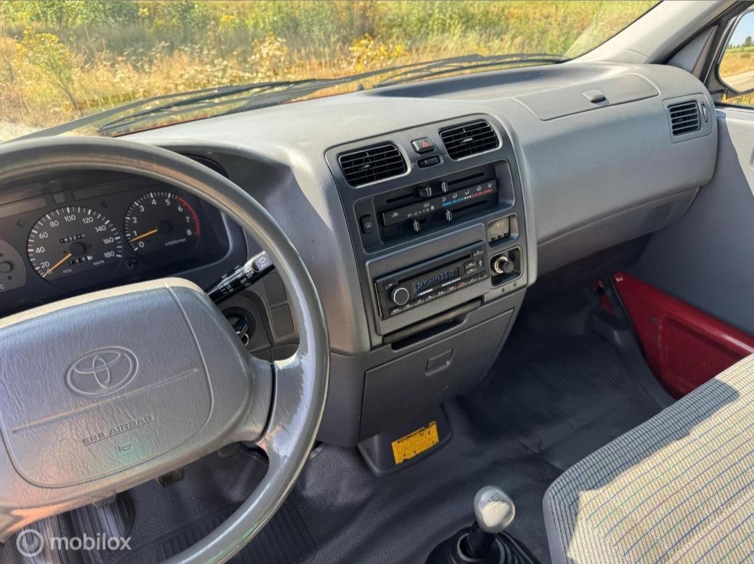 1999 Toyota Hiace, foto 9