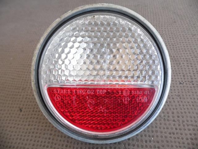 Feu SEAT 850 Sport Coupé LesAnciennes.com