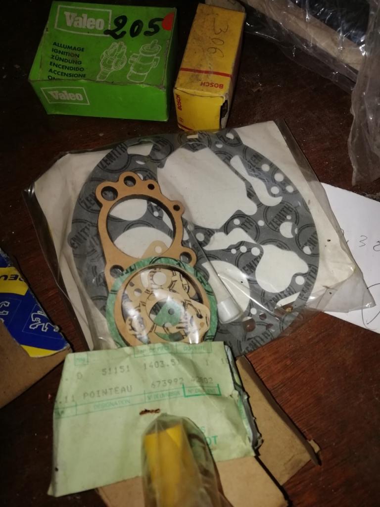 Pochette joints PEUGEOT 504 LesAnciennes.com