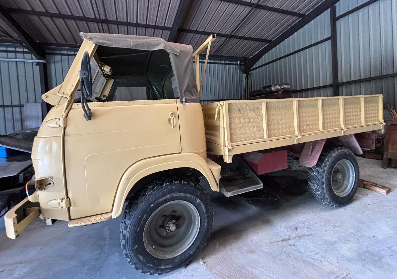 SAVIEM TP3 TP3 4X4 - 1974 LesAnciennes.com
