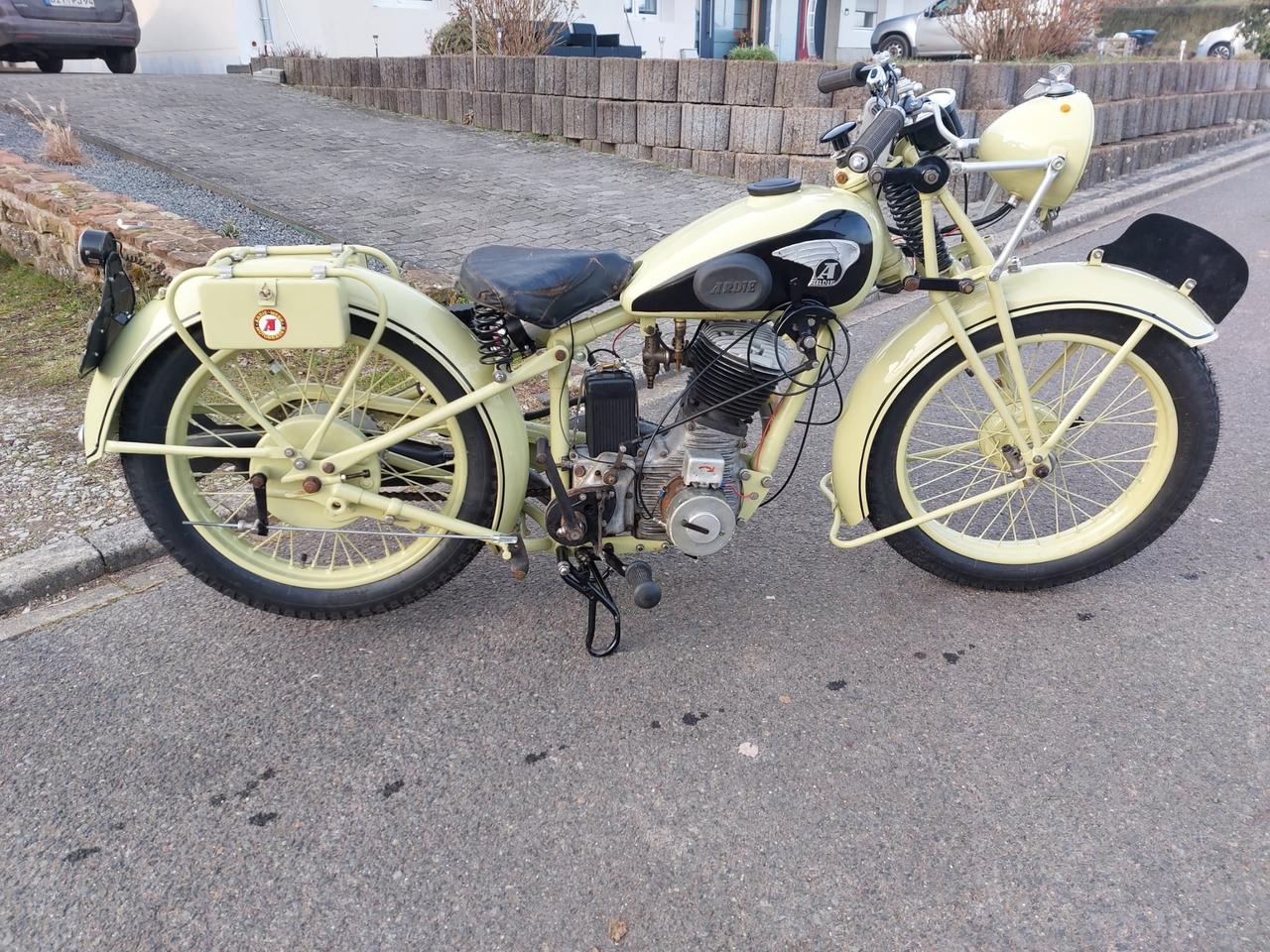 1937 Ardie RBU 350 Waldläufer LesAnciennes.com