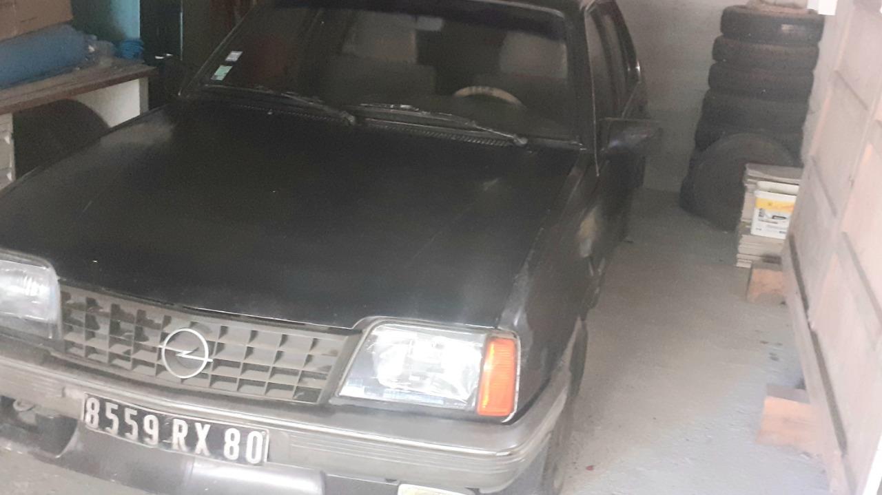 OPEL Ascona 18 ii - 1984 LesAnciennes.com