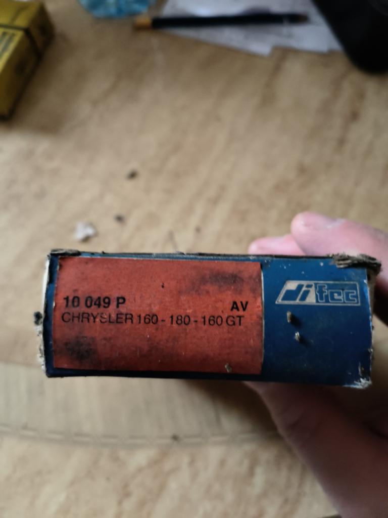 Plaquettes de freins avant IFEC Chrysler 160 / 180 LesAnciennes.com