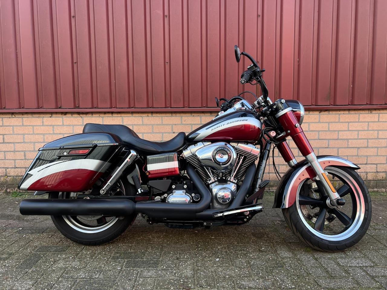 HARLEY DAVIDSON FLD FLD - 2015 LesAnciennes.com