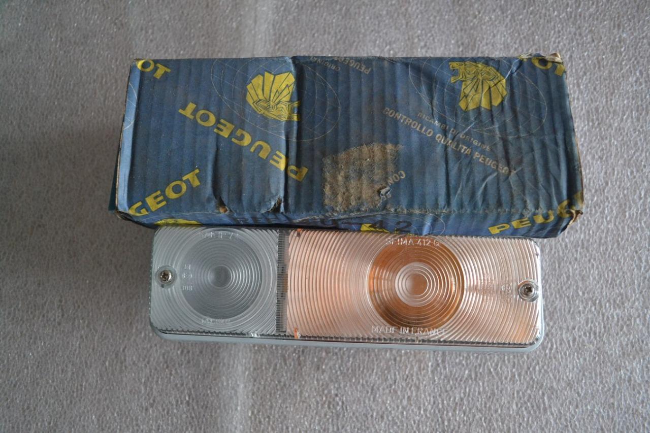 Feu AV DT, bicolore, PEUGEOT 104 avant 1977, neuf LesAnciennes.com