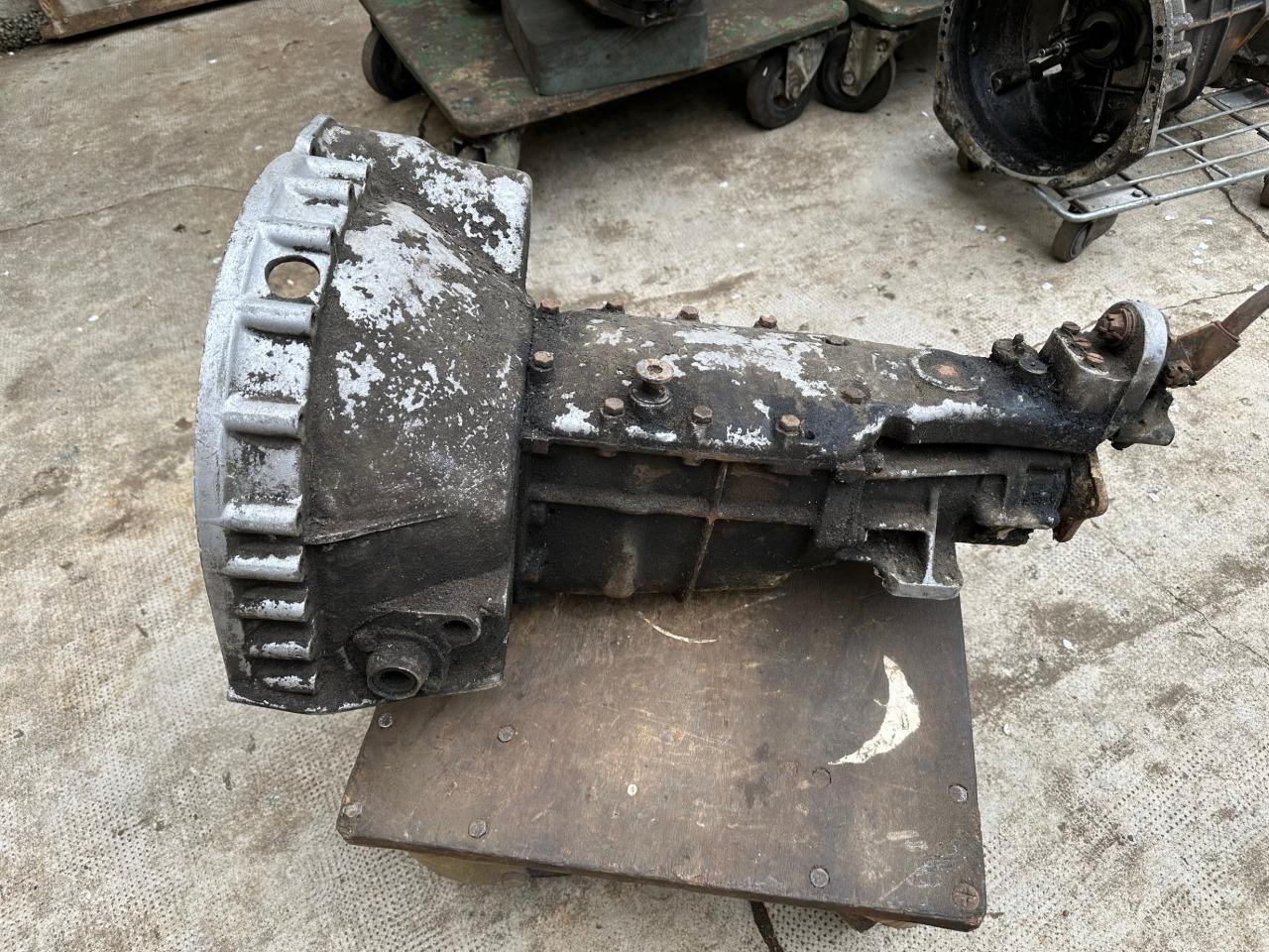 Boite de vitesse JAGUAR ancien ancien LesAnciennes.com