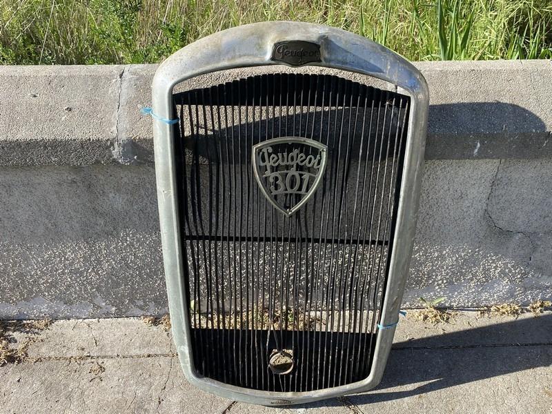 Calandre de PEUGEOT 301 LesAnciennes.com