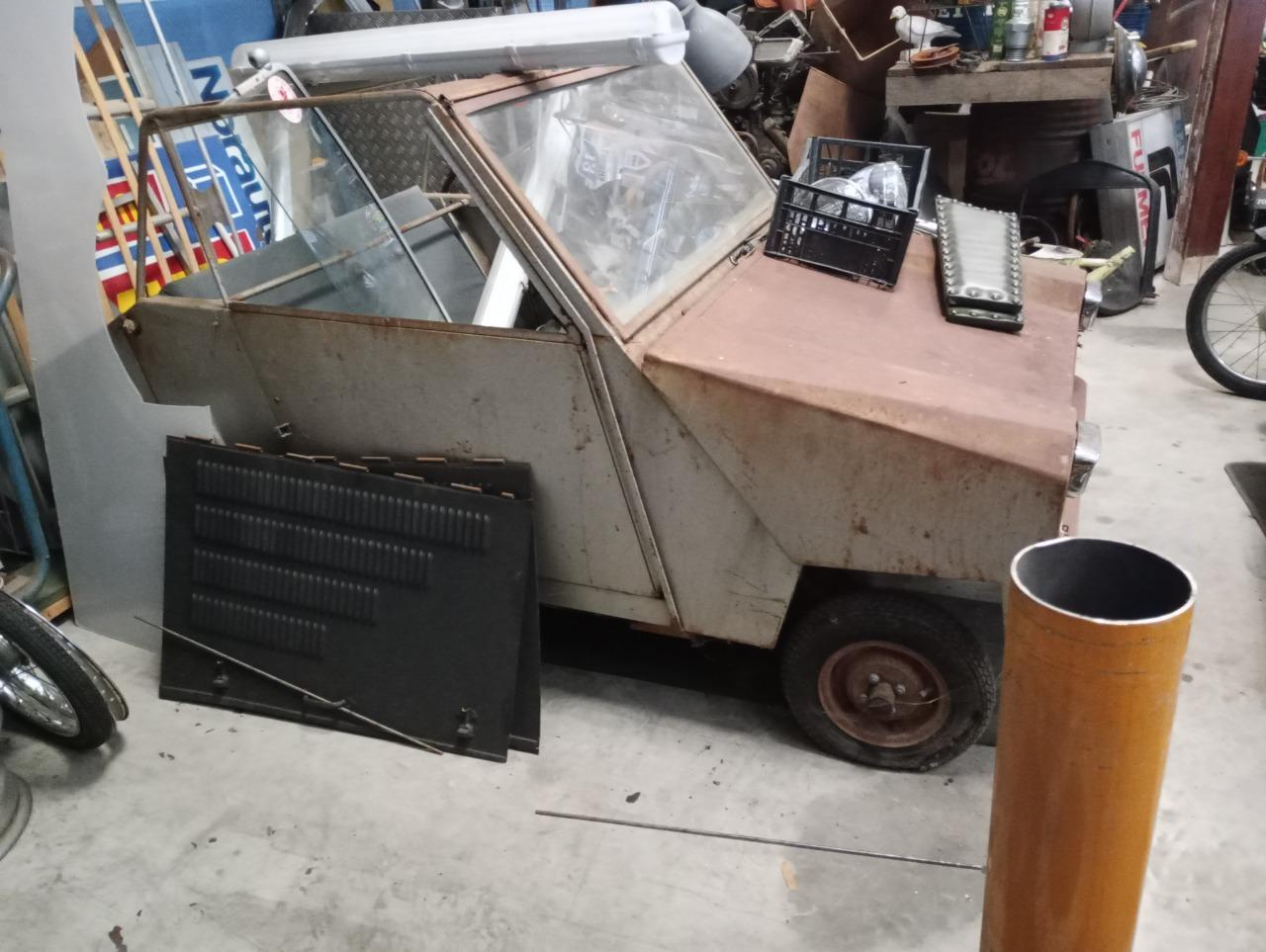 KAISER-FRAZER KV 100 berline - 1975 LesAnciennes.com