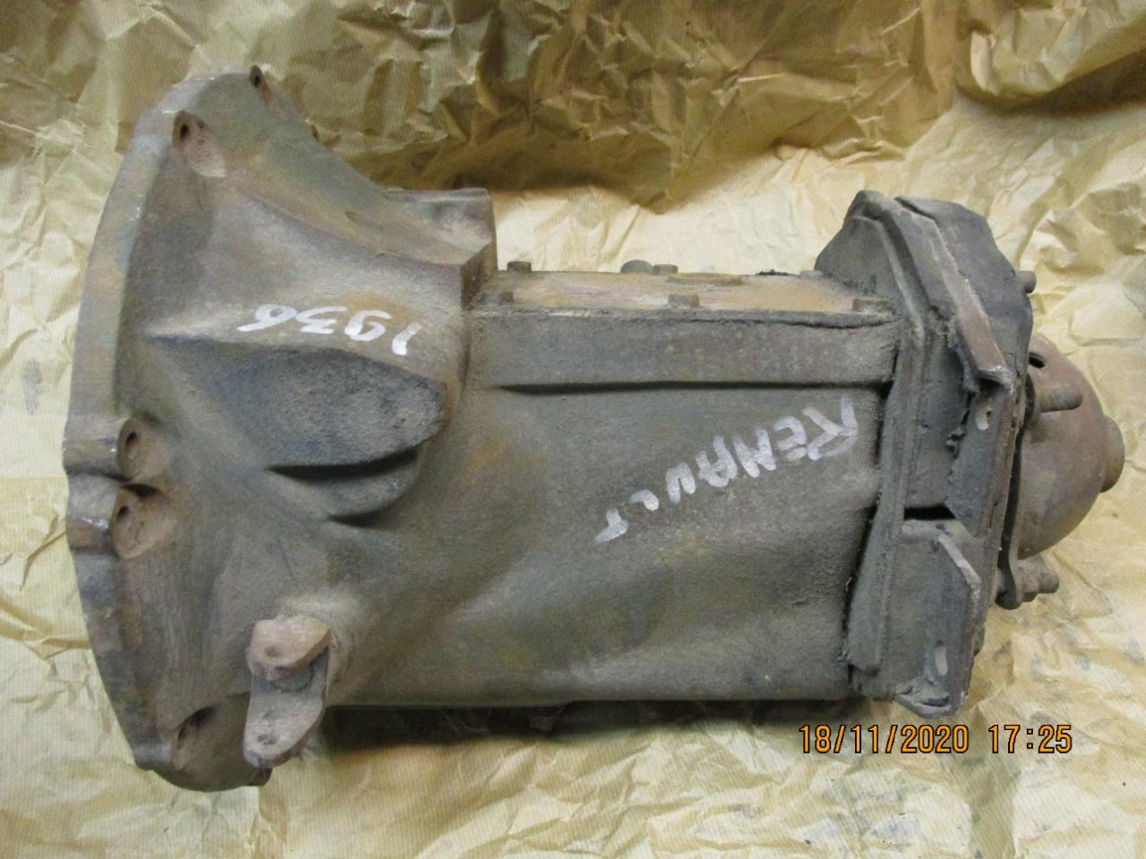 Boite RENAULT Monaquatre LesAnciennes.com