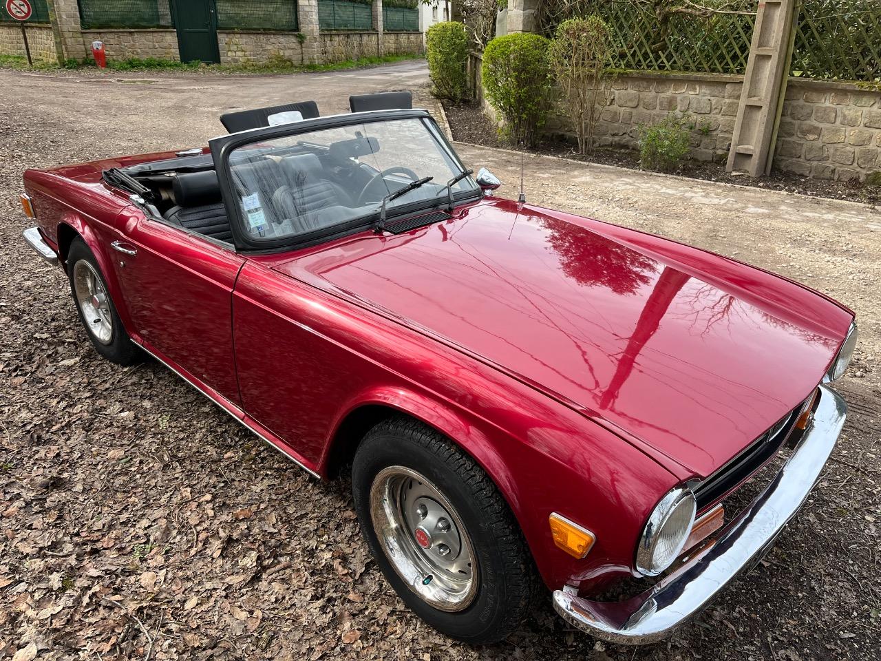 TRIUMPH TR6 Injection - 1974 LesAnciennes.com