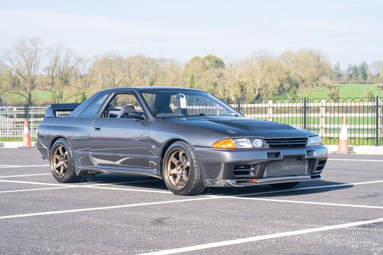 1994 Nissan Skyline (R32) GT-R V Spec II LesAnciennes.com