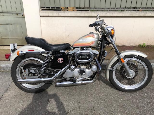 HARLEY DAVIDSON Sportster XLH - 1976 LesAnciennes.com