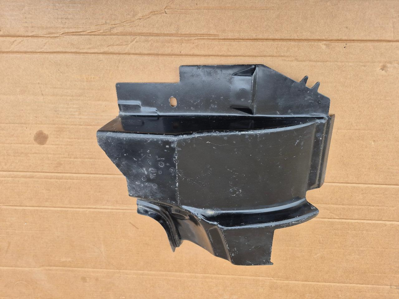 Tôle Fermeture Aile ARG PEUGEOT 206 LesAnciennes.com