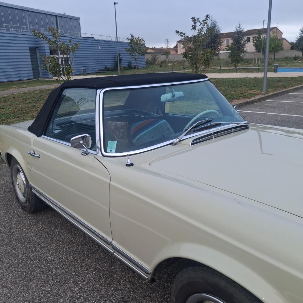1966 Mercedes SL Class 230 SL Pagoda W113, foto 1