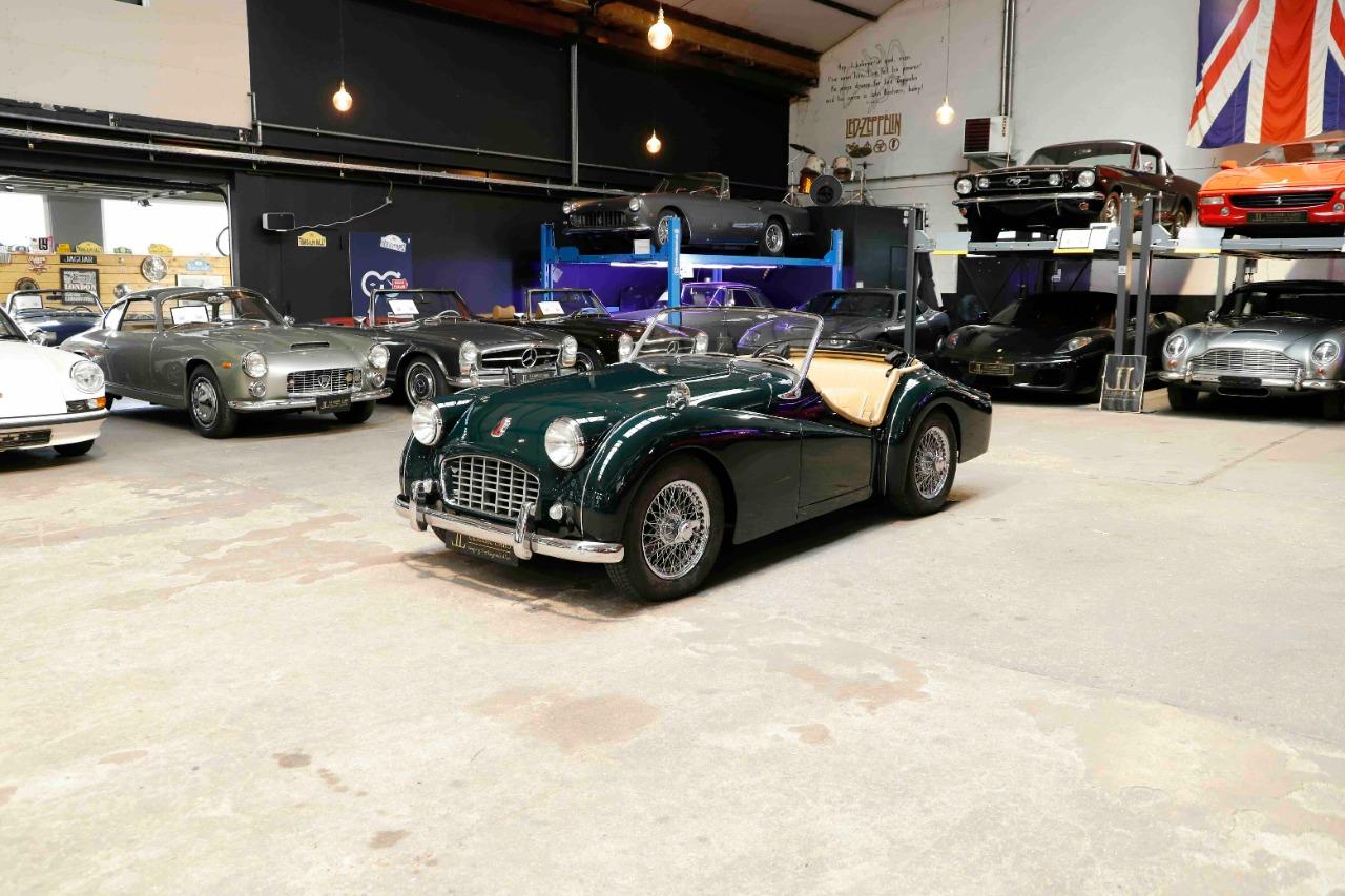 TRIUMPH TR3 Petite Bouche - 1958 LesAnciennes.com