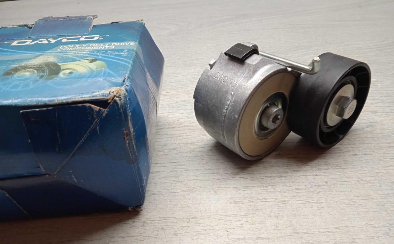 APV1078 GALET TENDEUR Panda 500 DOBLO FIORINO IDEA LesAnciennes.com