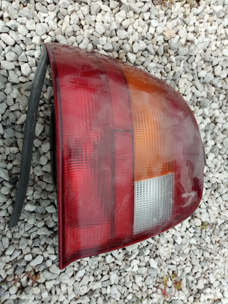 Feu ROVER 620 si 620 si LesAnciennes.com