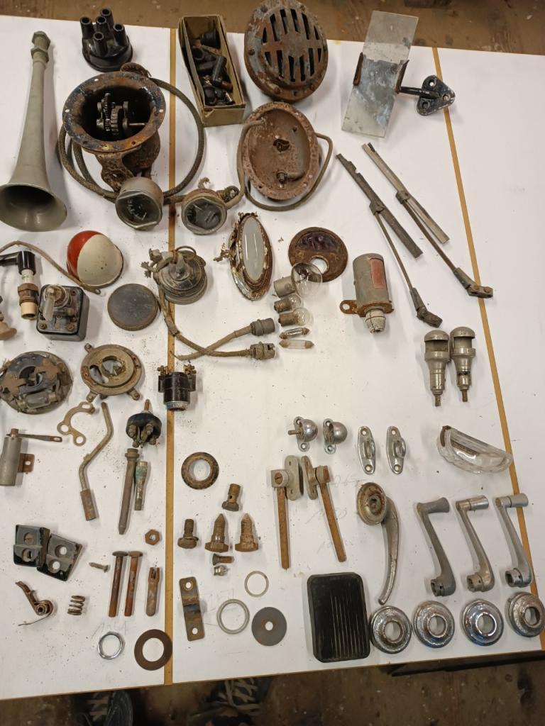 Pièces DONNET Inconnu Inconnu LesAnciennes.com