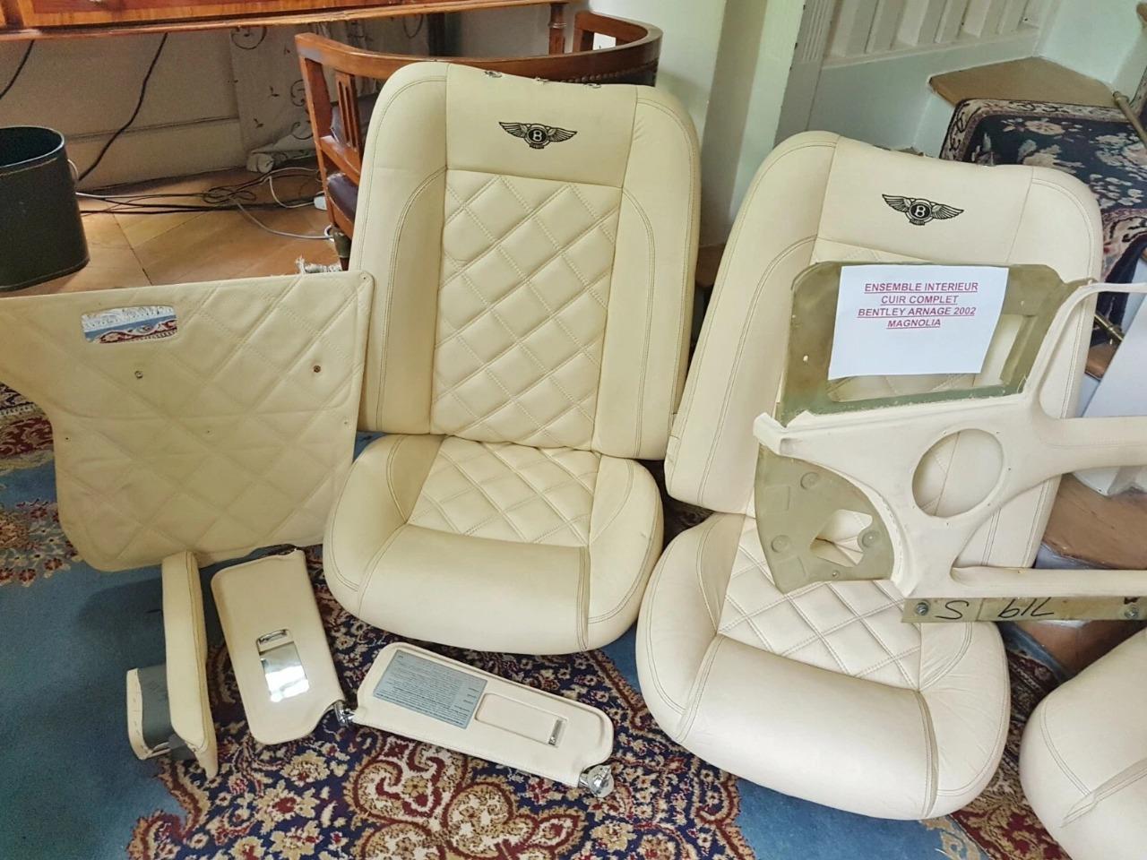 Bentley Arnage T - Intérieur Magnolia Complet Neuf LesAnciennes.com