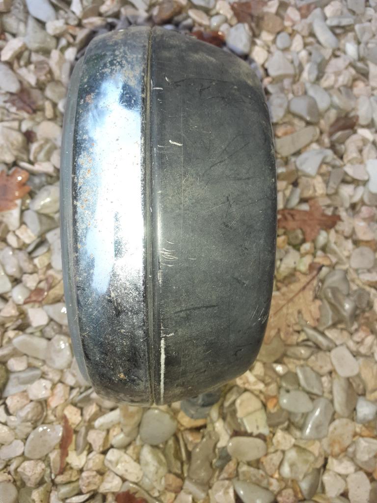 Phare Marchal 909 LesAnciennes.com