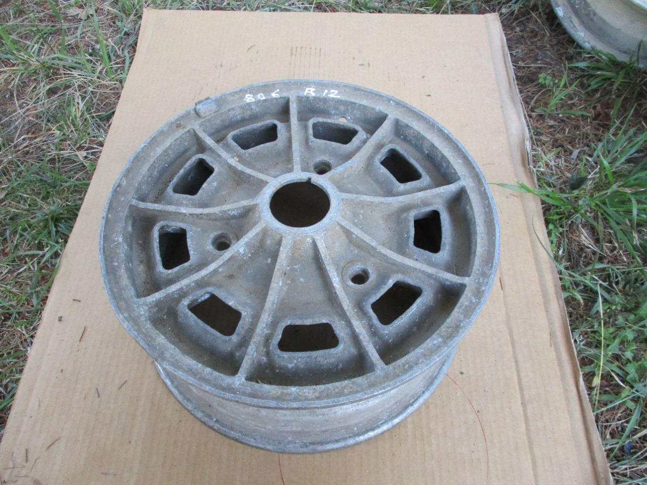 Jante RENAULT 12 (R12) LesAnciennes.com