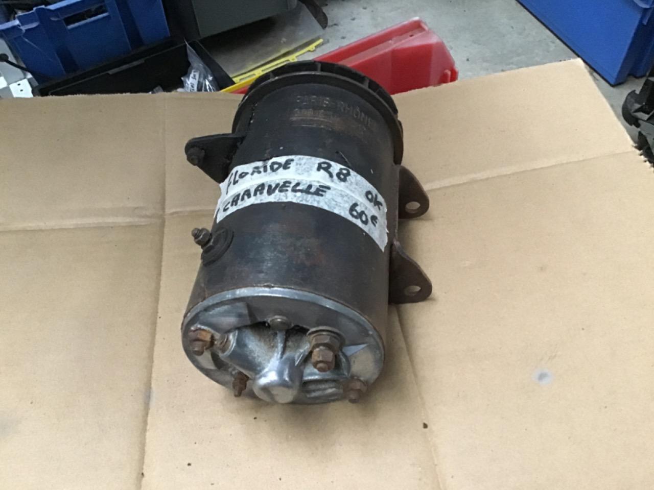 DYNAMO PARIS RHONE RENAULT 8 (R8) FLORIDE CARAVELL LesAnciennes.com