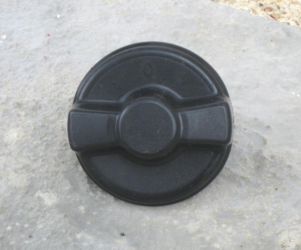 Bouchon de Réservoir RENAULT Super 5 LesAnciennes.com