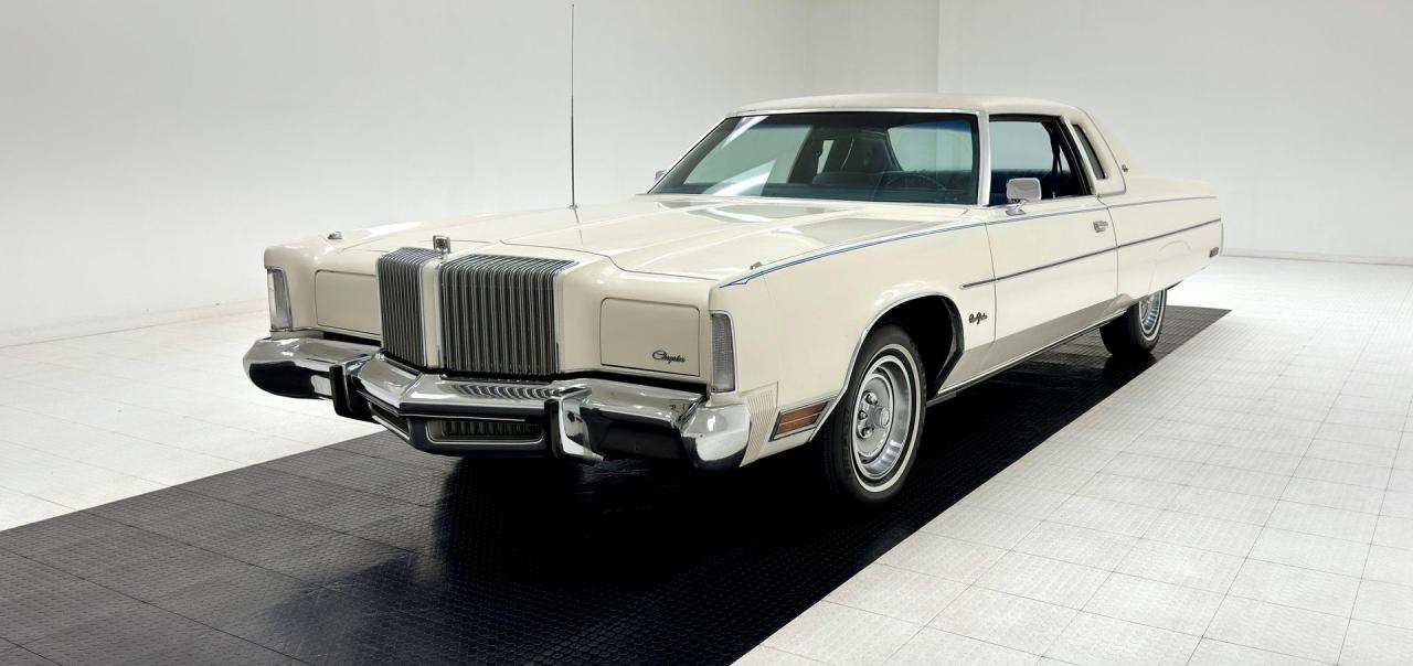 1976 Chrysler New Yorker Brougham Hardtop LesAnciennes.com