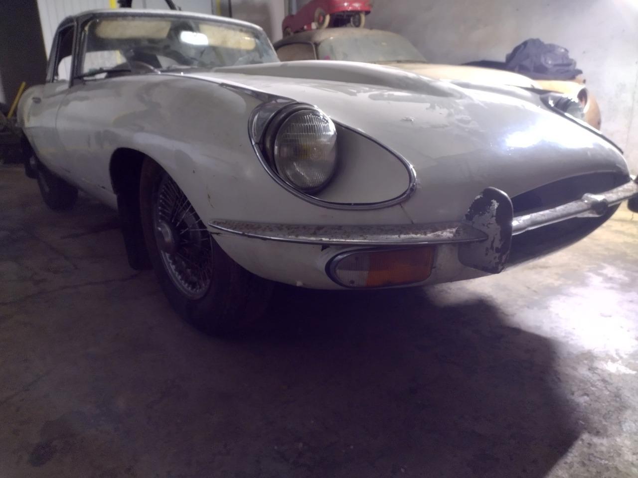 JAGUAR Type E 4.2 - 1970 LesAnciennes.com