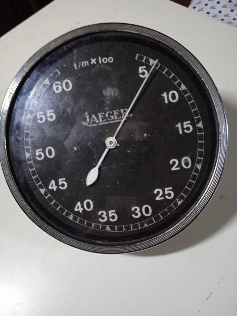 Compte-tours BUGATTI Type 57 LesAnciennes.com