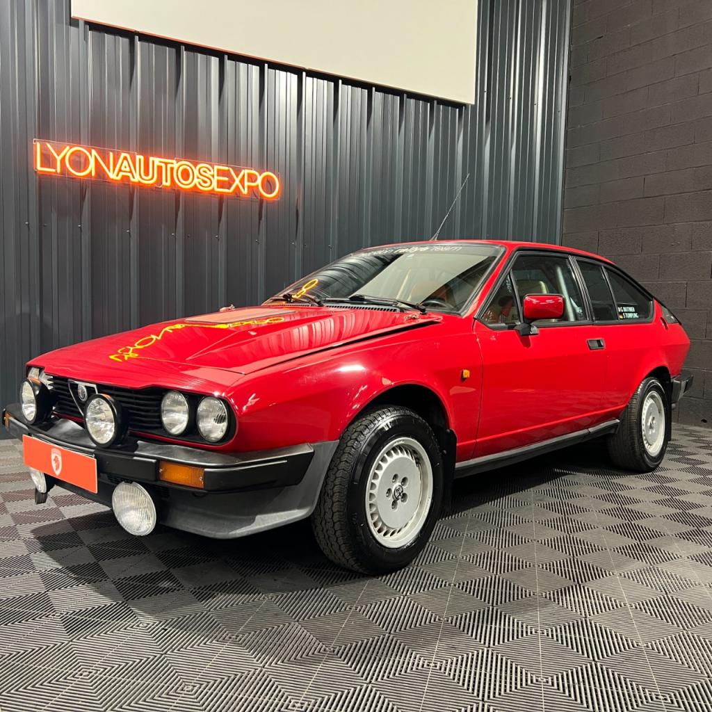 ALFA ROMEO GTV6 2.5 - 1982 LesAnciennes.com