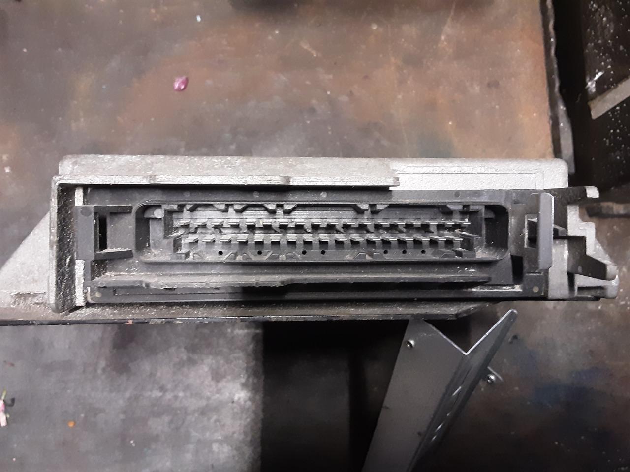 Calculateur PEUGEOT 405 LesAnciennes.com